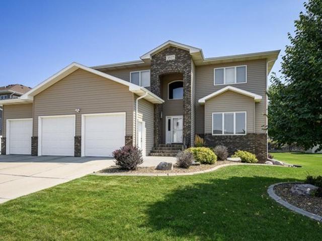 House for sale in Bismarck, North Dakota