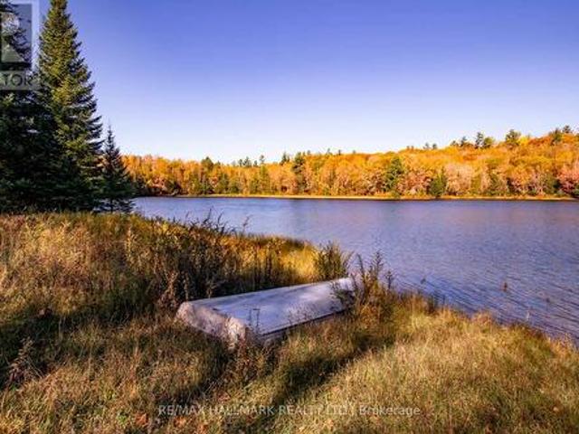 House for sale in Ontario