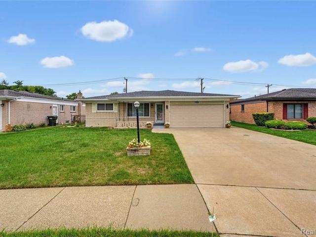 House for sale in Sterling Heights, Michigan