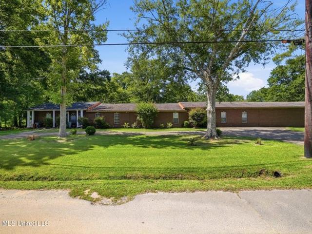 House for sale in Moss Point, Mississippi