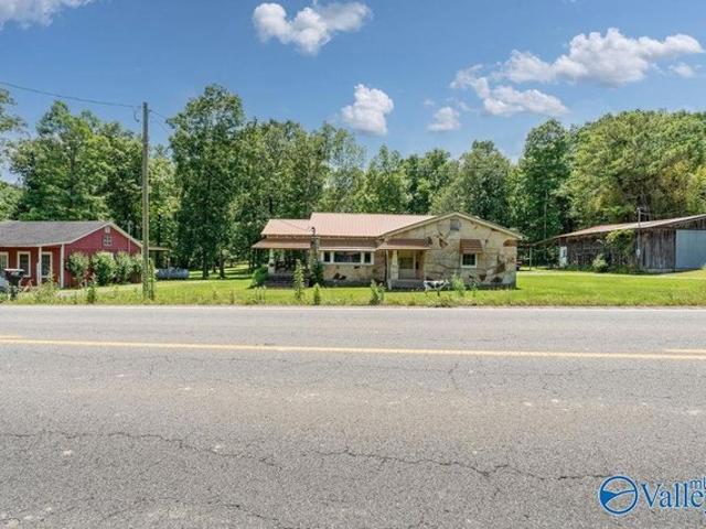 House for sale in Mentone, Alabama