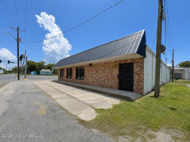 Commercial for sale in Pascagoula, Mississippi