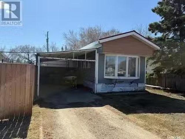 House for sale in Battleford, Saskatchewan