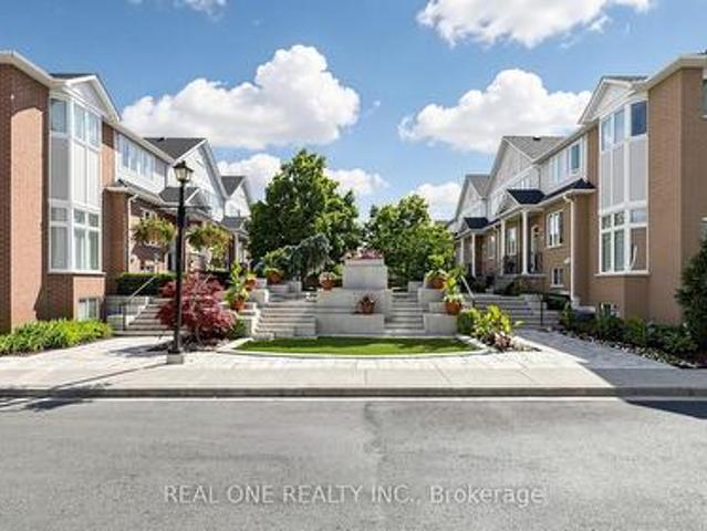 Townhouse for sale in Woburn, Ontario