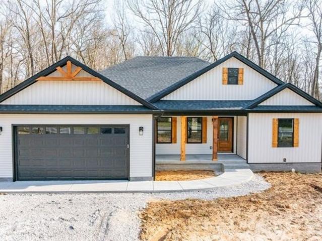 House for sale in Guthrie, Kentucky