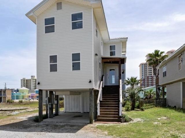 House for sale in Gulf Shores, Alabama