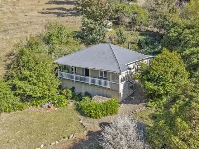 House for sale in Irwell, Canterbury