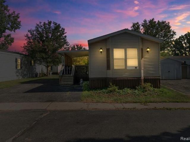 House for sale in Auburn Hills, Michigan
