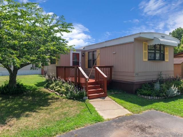 House for sale in Auburn Hills, Michigan