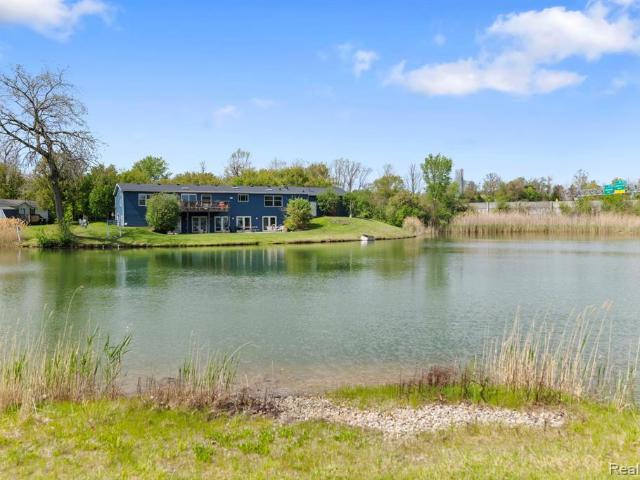 House for sale in Auburn Hills, Michigan