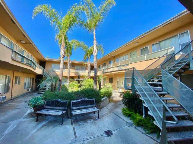 Apartment for rent in Koreatown, Los Angeles