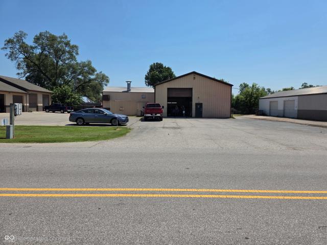 Commercial for sale in Columbus, Indiana