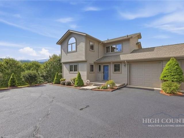 Townhouse for sale in Avery, North Carolina