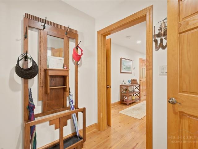 Townhouse for sale in Avery, North Carolina