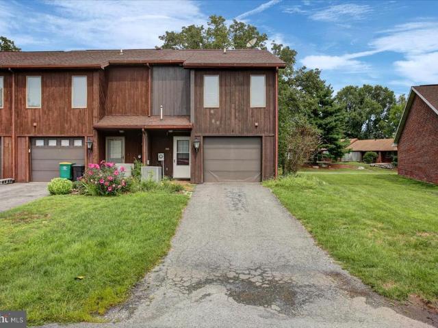 Townhouse for sale in Chambersburg, Franklin County