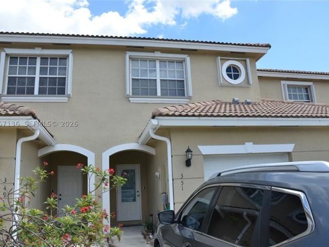 Townhouse for sale in Pembroke Pines, Florida