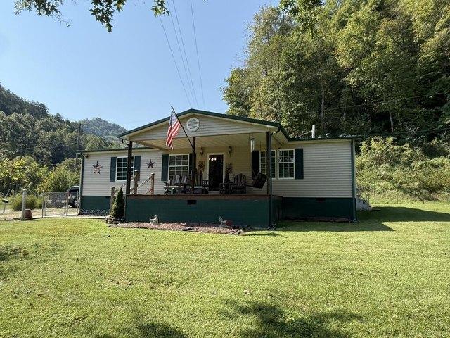 House for sale in Paintsville, Johnson County