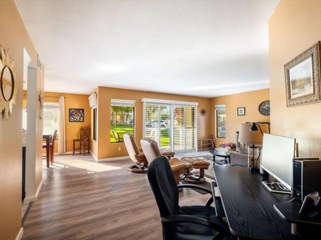 Condo for sale in Cathedral City, California