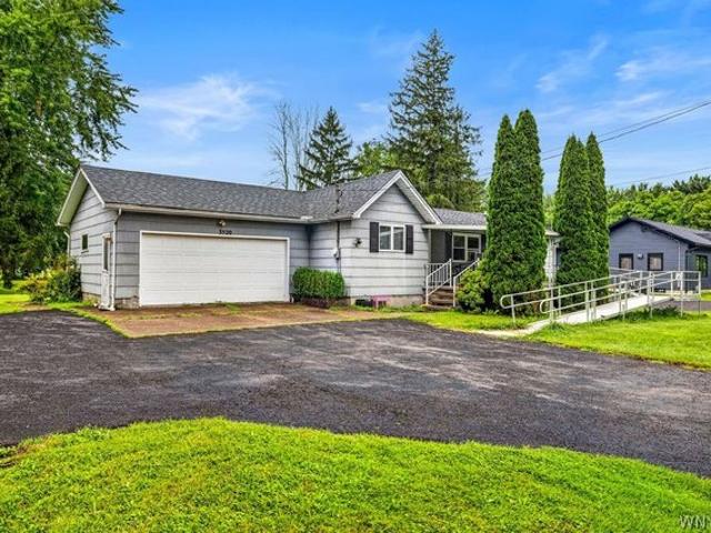 House for sale in Niagara, New York