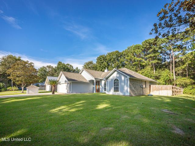 House for sale in Ocean Springs, Mississippi