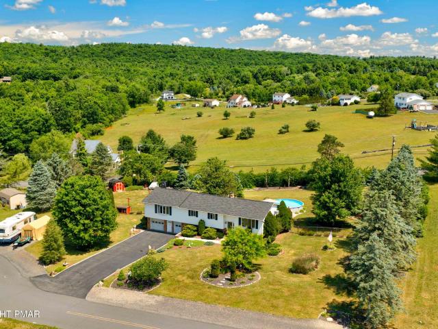 House for sale in Kresgeville, Pennsylvania
