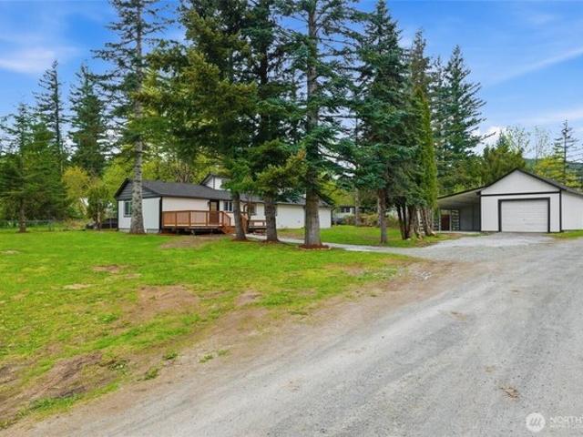 House for sale in Enumclaw, Washington