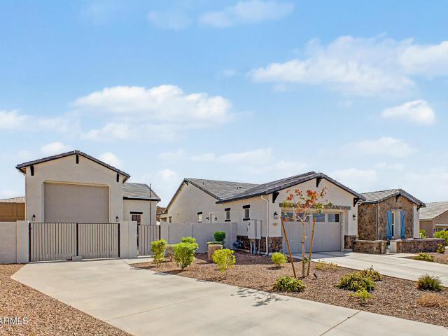 House for sale in New River, Arizona