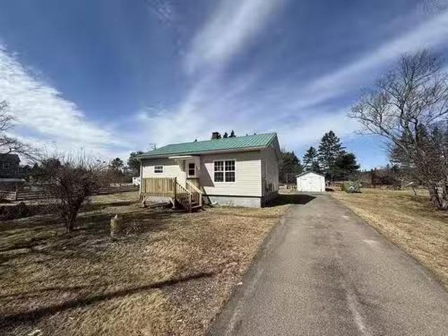 House for sale in Parrsboro, Nova Scotia