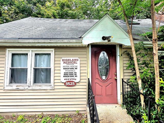 Commercial for sale in Highland, Town of Lloyd