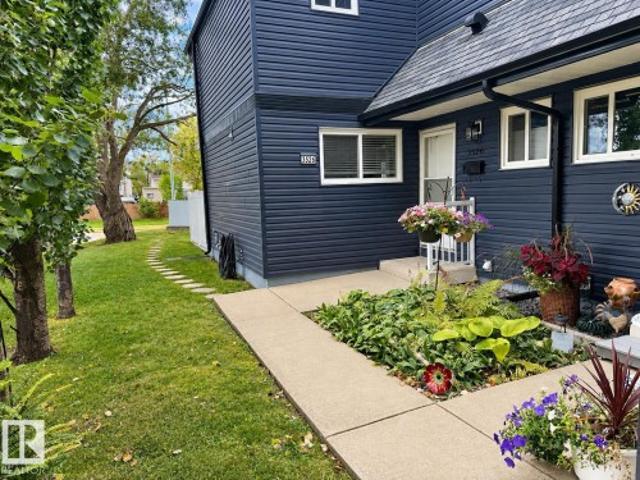 Townhouse for sale in Wedgewood, Alberta