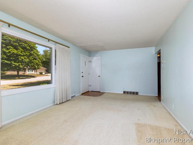 House for sale in Plainfield Charter Township, Belmont