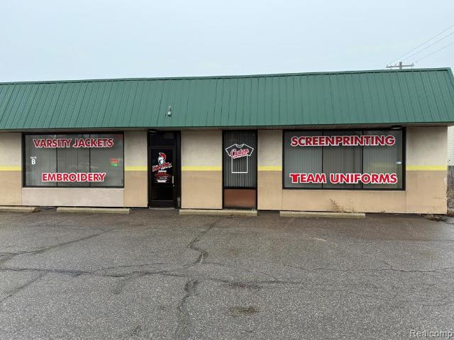 Commercial for sale in Waterford, Michigan