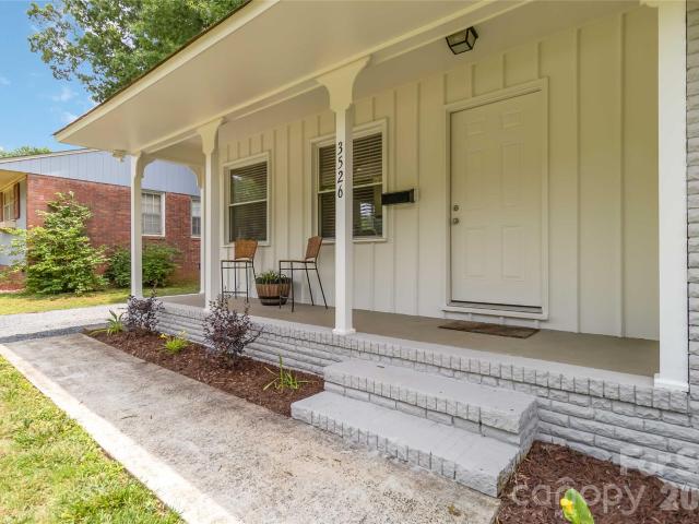 House for sale in Mecklenburg, North Carolina