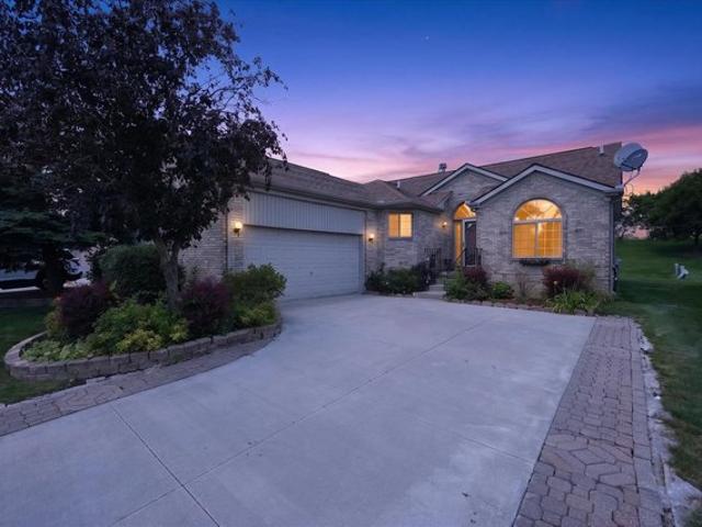 Condo for sale in Sterling Heights, Michigan