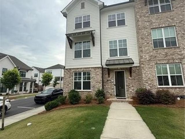 Townhouse for sale in Suwanee, Georgia
