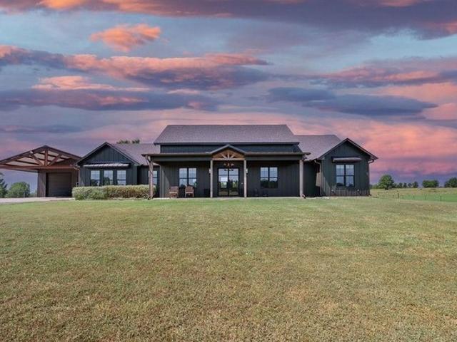 House for sale in Hawkins, Wood County