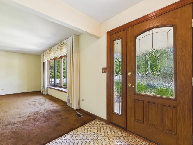 House for sale in Woodridge, Illinois