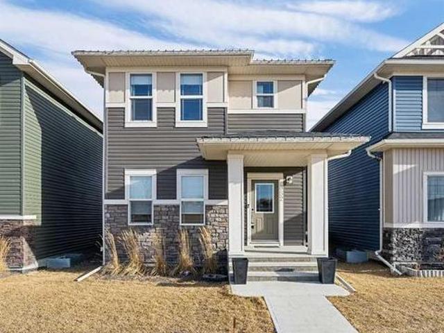 House for sale in Airdrie, Alberta