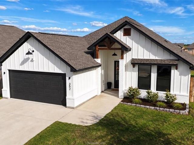 House for sale in Snook, Burleson County