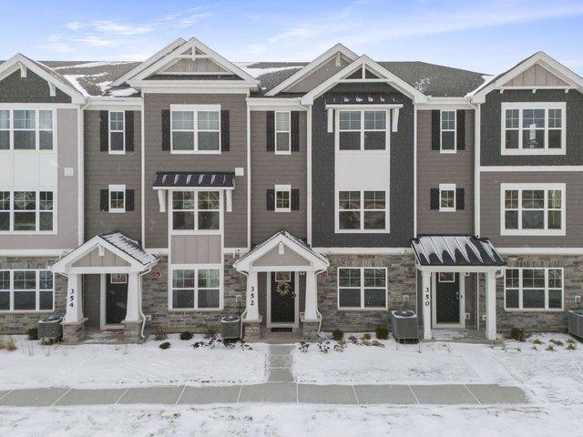 Townhouse for sale in Saint Charles, Iowa