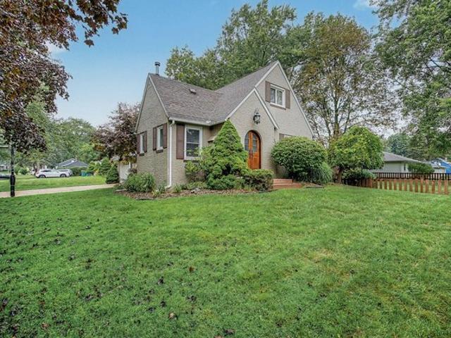 House for sale in Old Mill Gardens, Battle Creek