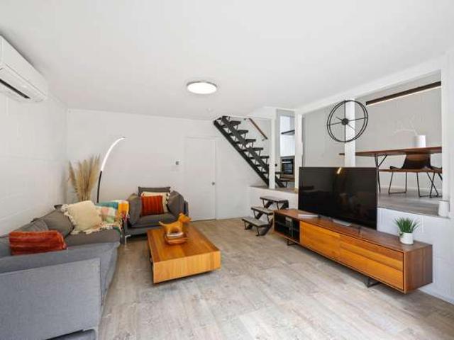 Townhouse for sale in New Lynn