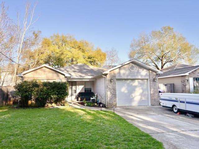 House for sale in Mary Esther, Florida