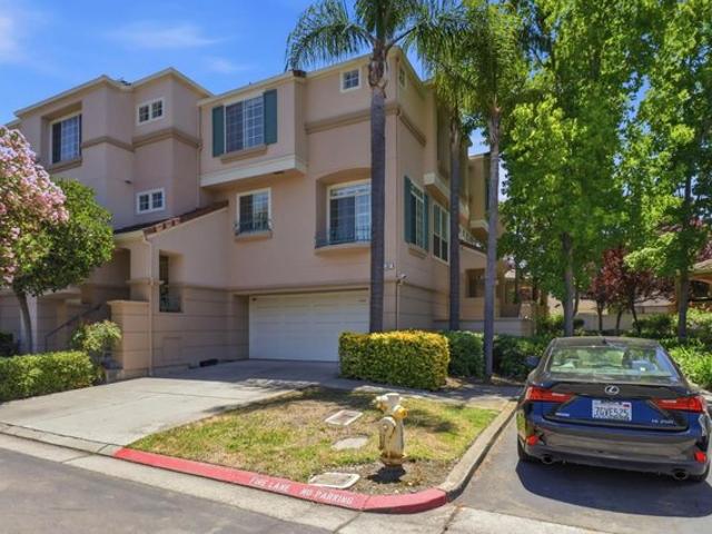 Townhouse for sale in Milpitas, California