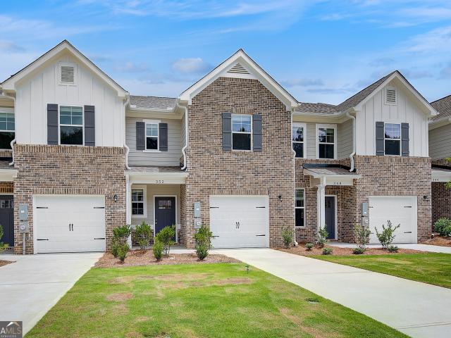 Townhouse for sale in Mcdonough