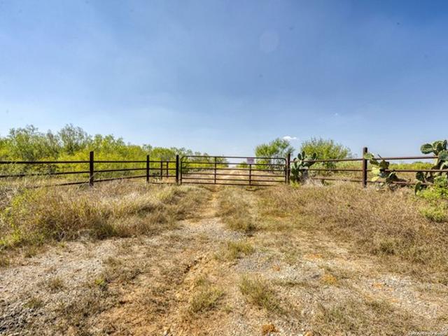 Farm for sale in Jourdanton, Texas