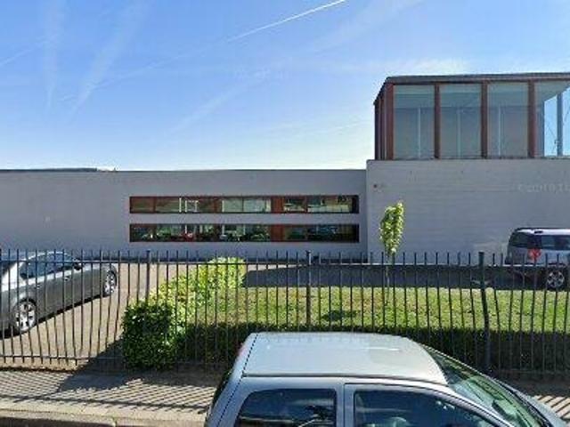 Bedrijfspand te huur in Oss, Noord Brabant