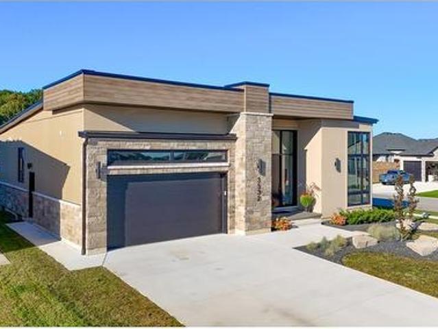 House for sale in Plympton-Wyoming, Southwestern Ontario