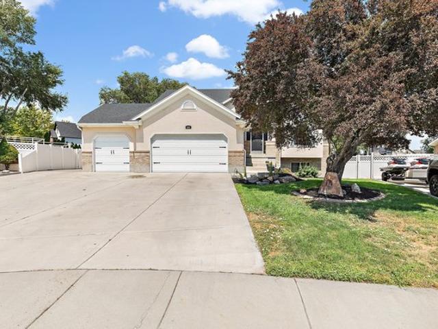 House for sale in Riverton, Utah