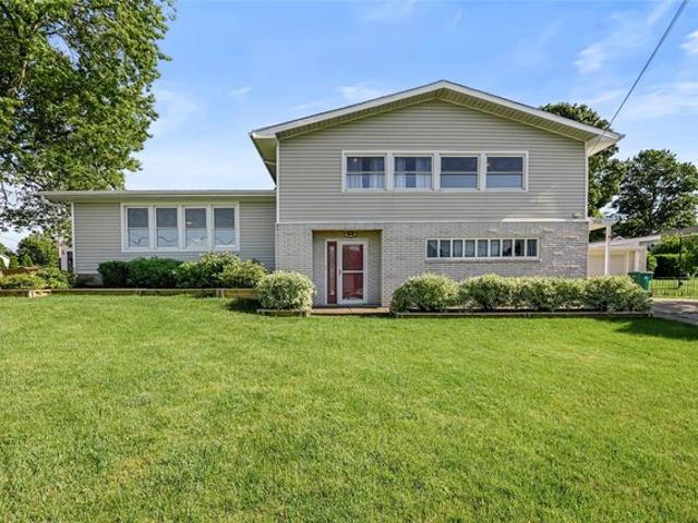 House for sale in Harborcreek, Pennsylvania